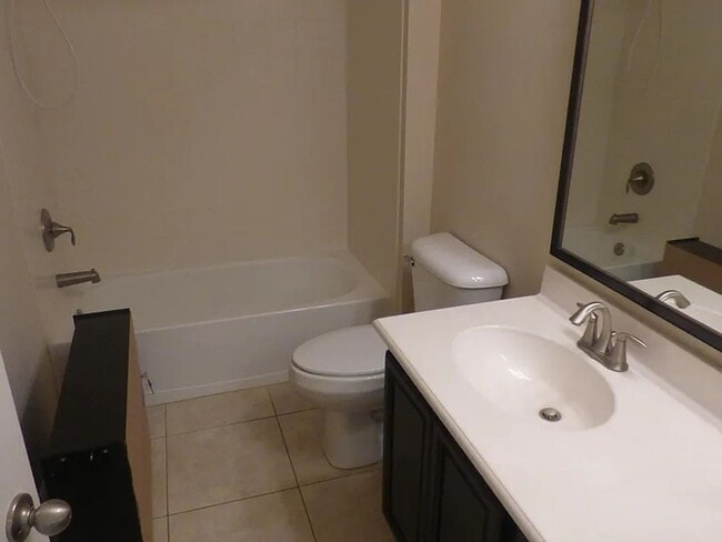 Building Photo - Charming 3BR House in Jacksonville