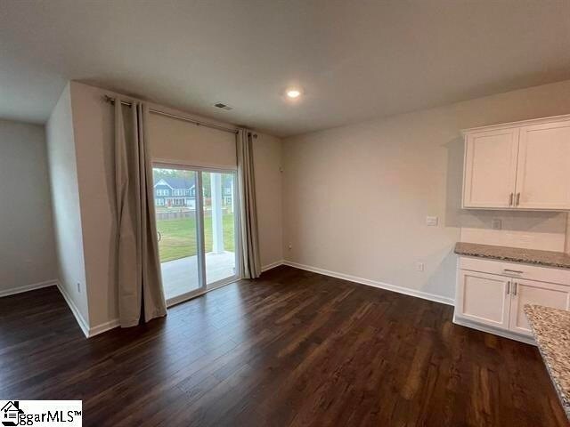 Building Photo - 933 Greyford Ln