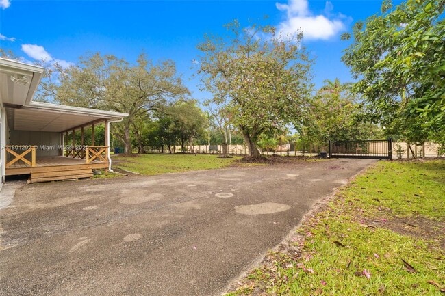 Building Photo - 21825 SW 154th Ave