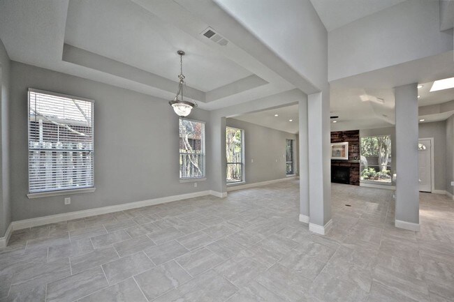 Building Photo - 21015 Eagle Bend