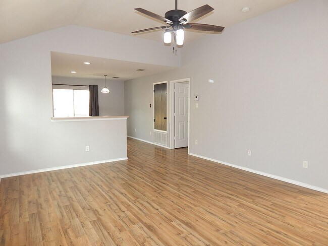 Building Photo - ***Pre- Marketing*** Cozy 3-Bedroom Home w...