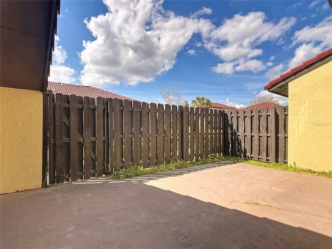 Building Photo - 467 Hunter Cir