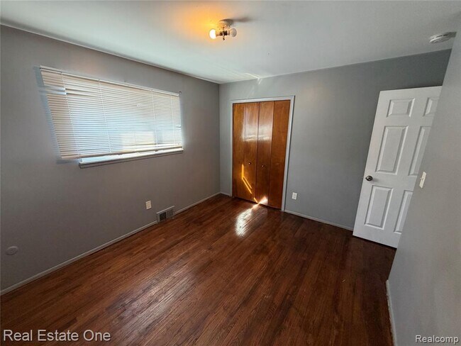 Building Photo - 34639 Richard O Dr