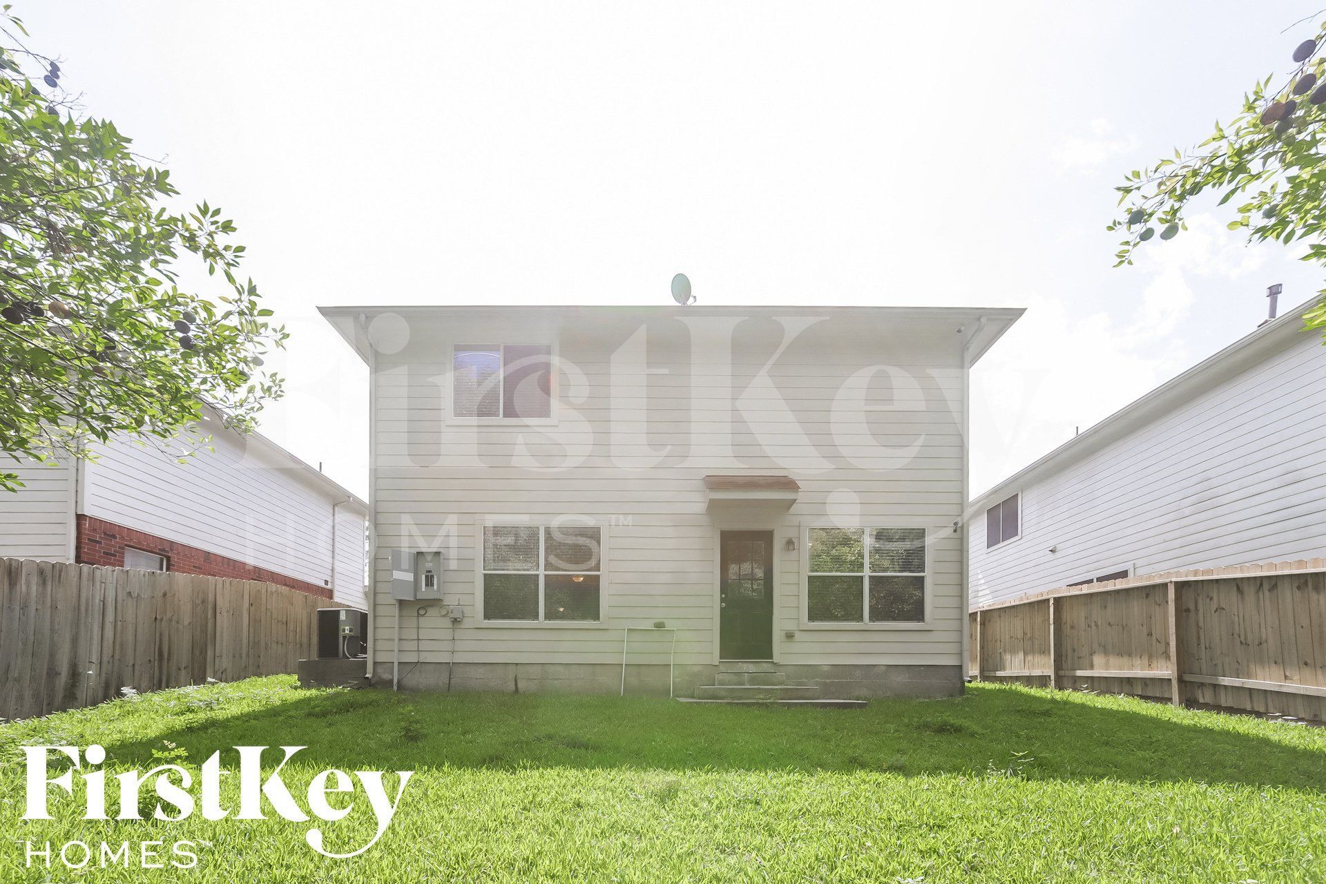 Building Photo - 2911 Cypress Island Dr