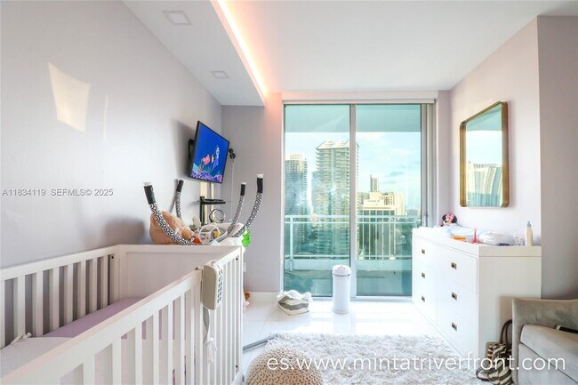 Building Photo - 92 SW 3rd St