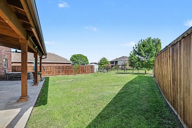 Building Photo - 5506 San Marino Dr