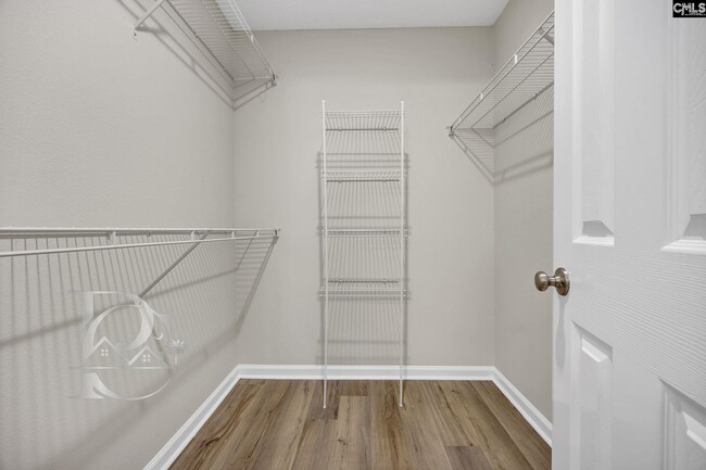 Building Photo - 815 Chablis Dr
