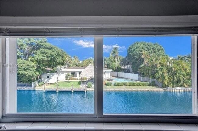 Building Photo - 1816 E Oakland Park Blvd