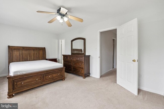 Building Photo - 907 Smartts Ln NE