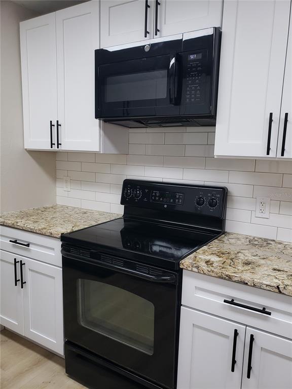 Building Photo - 4284 Everett Ave