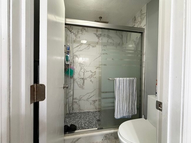 Building Photo - 112 Lowell St