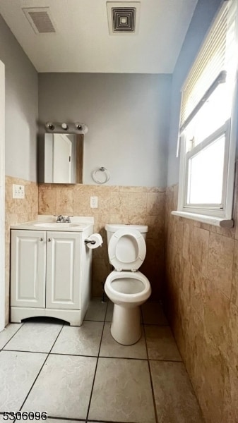 Building Photo - 923 Magnolia Ave