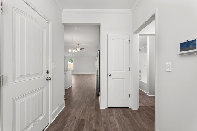 Building Photo - 8165 Bannock Cir