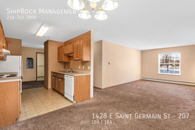 Building Photo - 1428 E St Germain St
