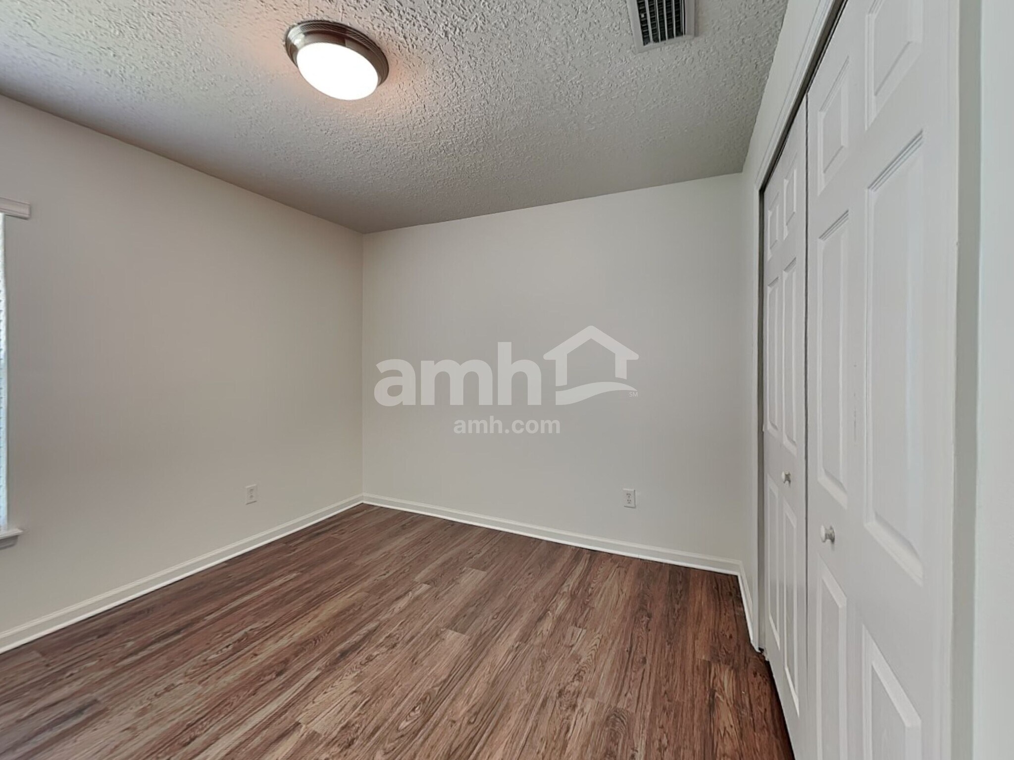 Building Photo - 76227 Deerwood Dr