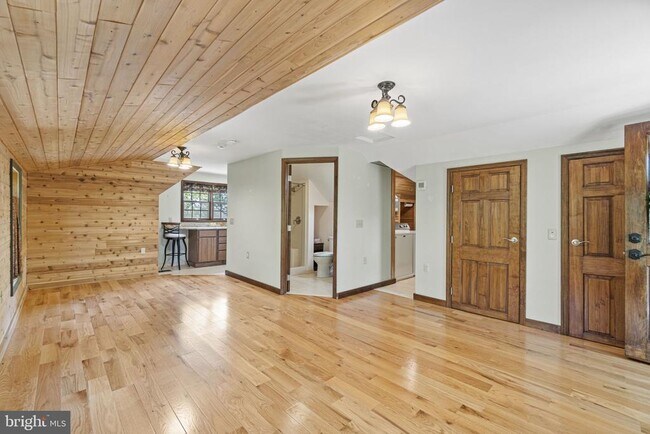 Building Photo - 12780 Chatter Brook Dr