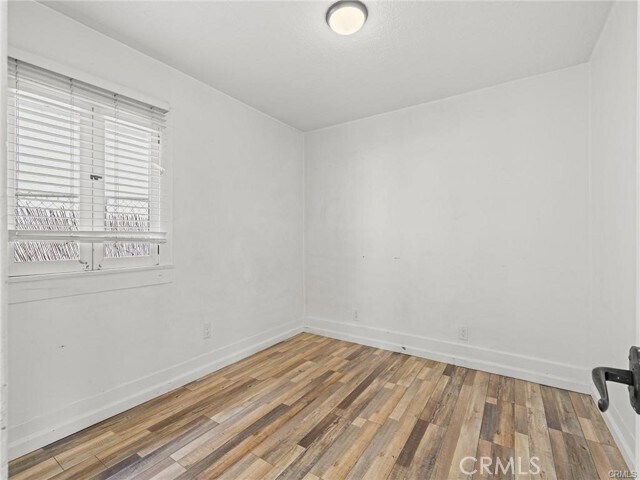Building Photo - 759 N Loma Vista Dr