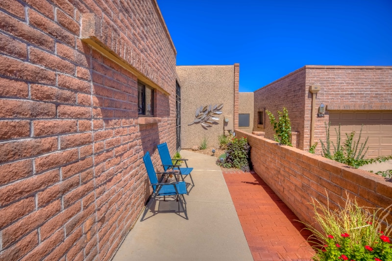 Building Photo - 1230 W Camino del Pato