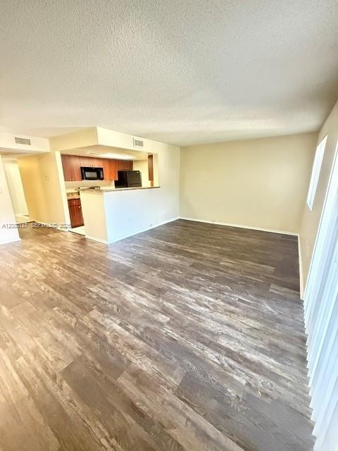 Building Photo - 8345 Coral Lake Manor