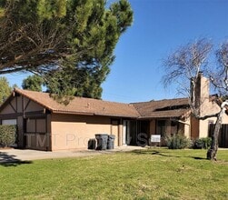 Building Photo - 924 N O St