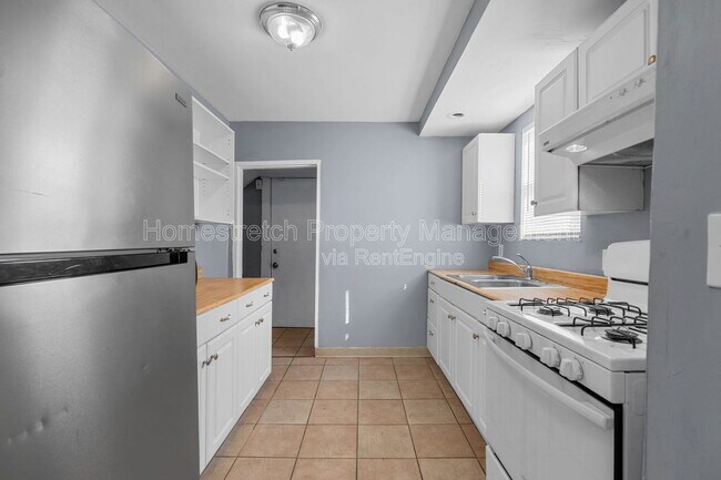 Building Photo - 44 Blakemore Pl