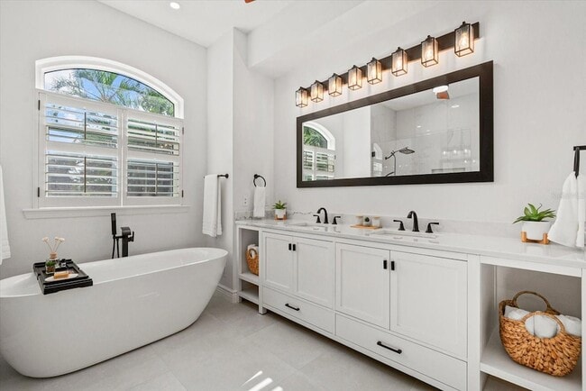 Building Photo - 1707 Caribbean Dr