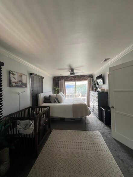 Primary bedroom - 3730 Pontiac St