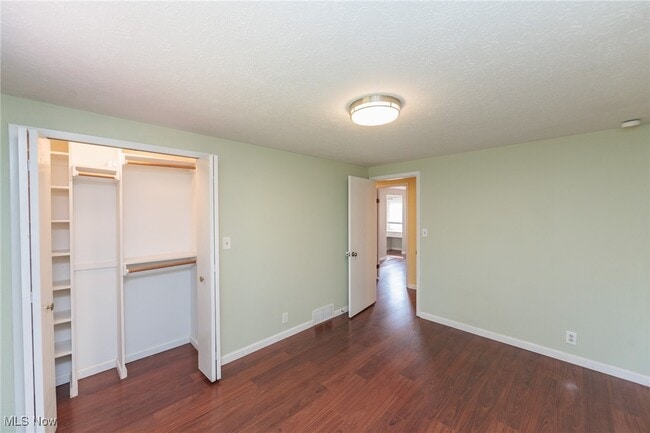 Building Photo - 25111 S Woodland Rd