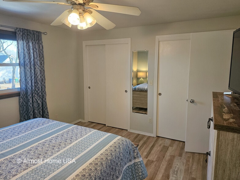 Closet Space - 1028 Coppens Rd