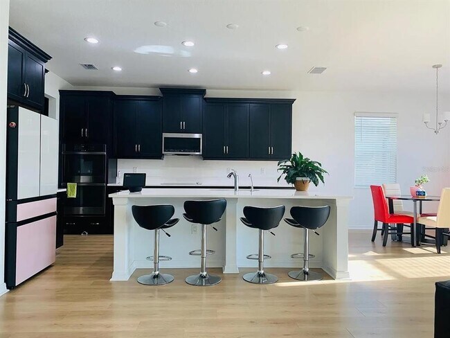 Building Photo - 11127 Sundrift Dr