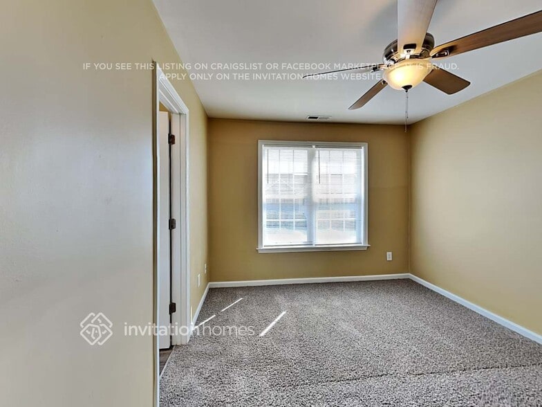 Building Photo - 302 Whitehall Ct