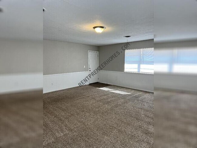 Building Photo - 301 NW 81st St