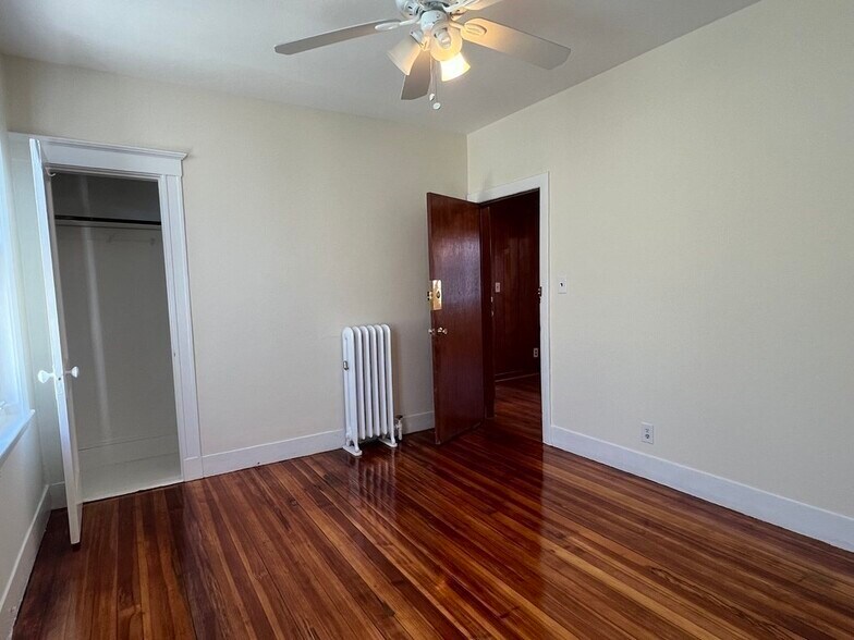 Building Photo - 18 Woolson St