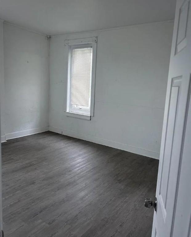 Building Photo - 824 Canaan Ave