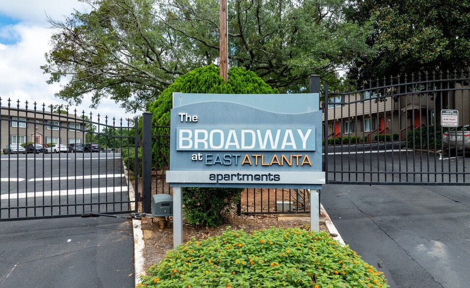 Building Photo - Broadway at East Atlanta