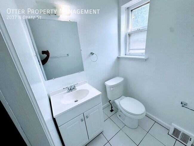 Building Photo - 2037 N Gratz St