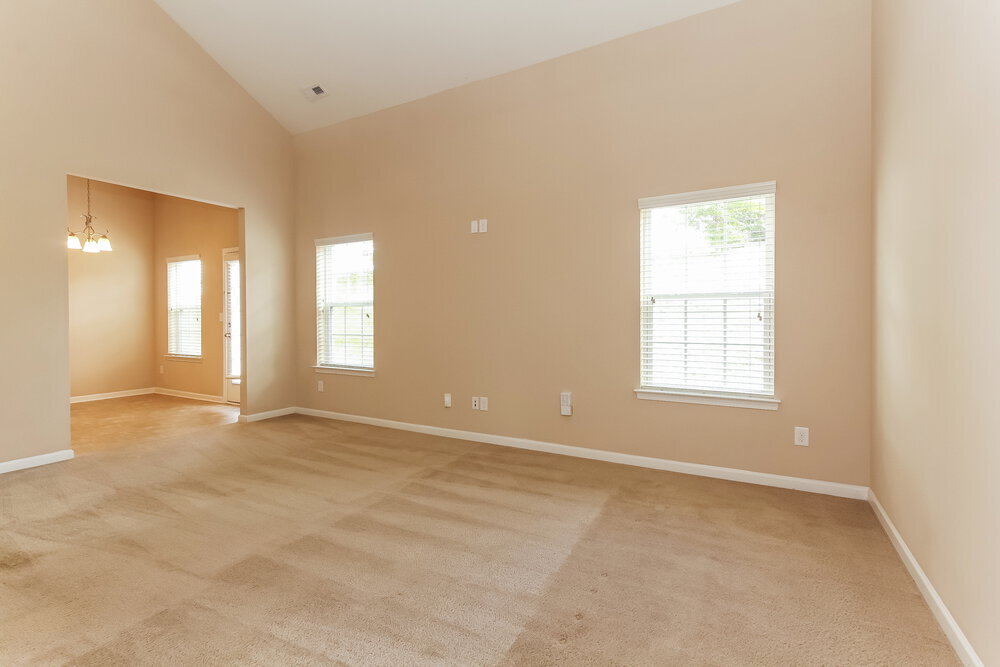 Building Photo - 3324 Mortemer Ln