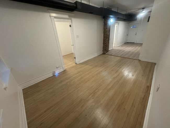 Building Photo - 2646 W Cullerton St