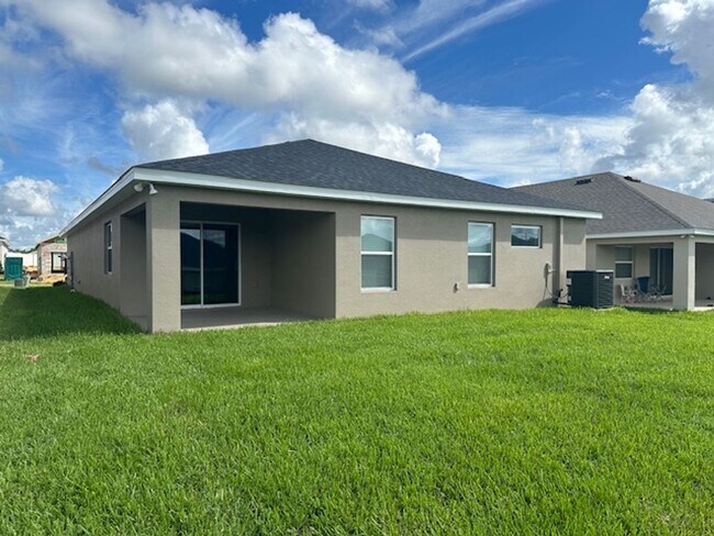 Building Photo - 4 Bedroom 2 Bathroom House for Rent in Ast...