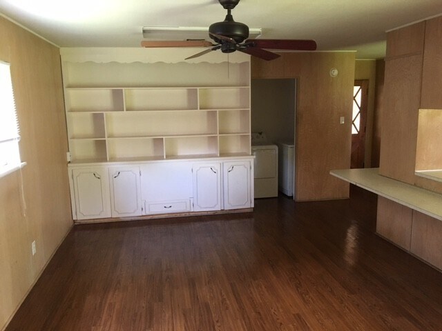 Building Photo - 317 Levin Ln