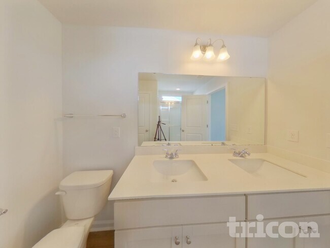 Building Photo - 177 Braxton Dr