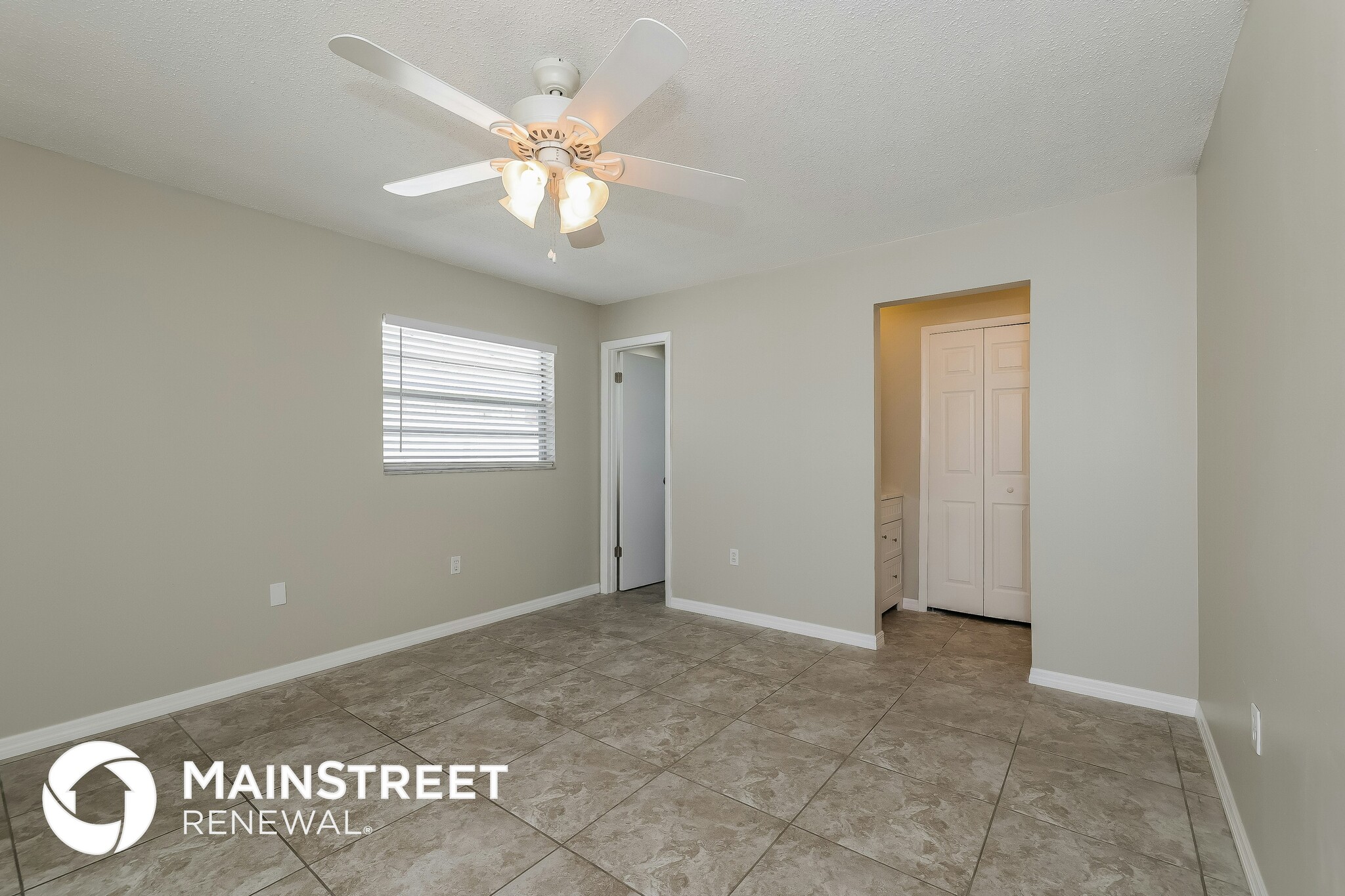 Building Photo - 6745 Paul Revere Ct