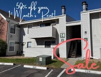Building Photo - 50% OFF your 1st Month's Rent!!  Level 1 Bedroom/1 Bathroom Condo Located In Gated Oak Park Commu...