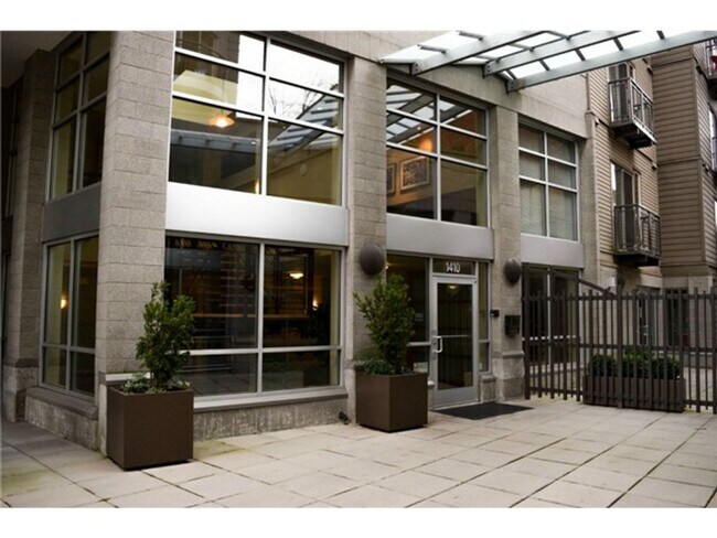 Building Photo - Amazing Capitol Hill Studio - GREAT DEAL!