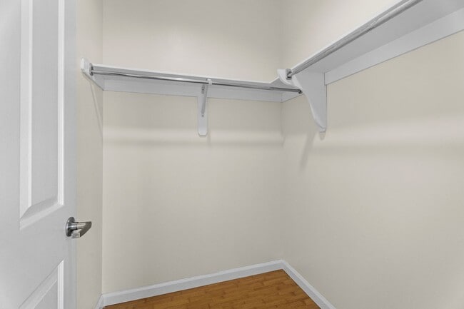 Building Photo - Spacious One-Bedroom in 55+ Monterey Park ...