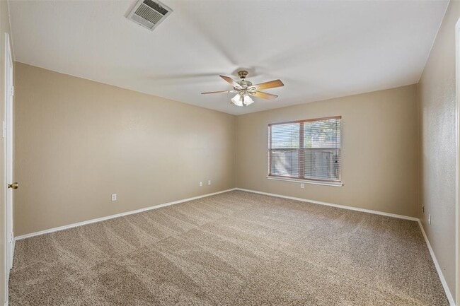 Building Photo - 1103 Deerhound Pl