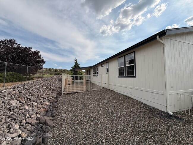 Building Photo - 2828 Jerry St