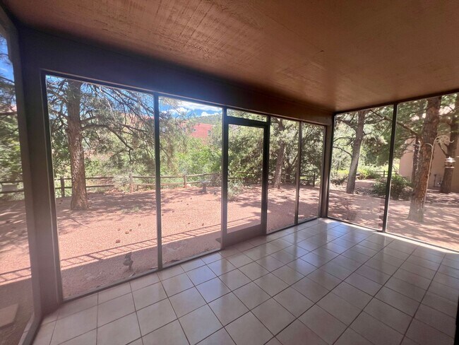 Building Photo - Unfurnished, 1-Year Long-Term Rental (Lowe...