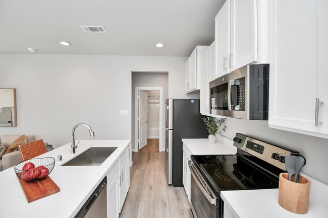 Building Photo - 23823 Cumberland Ridge Dr