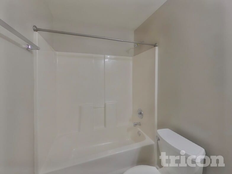 Building Photo - 628 Fairgreen Trail